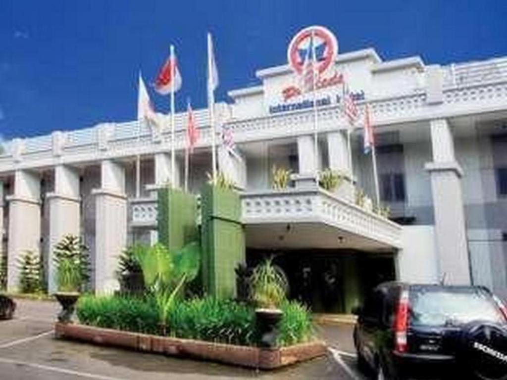 מדאן Hotel Pardede International מראה חיצוני תמונה