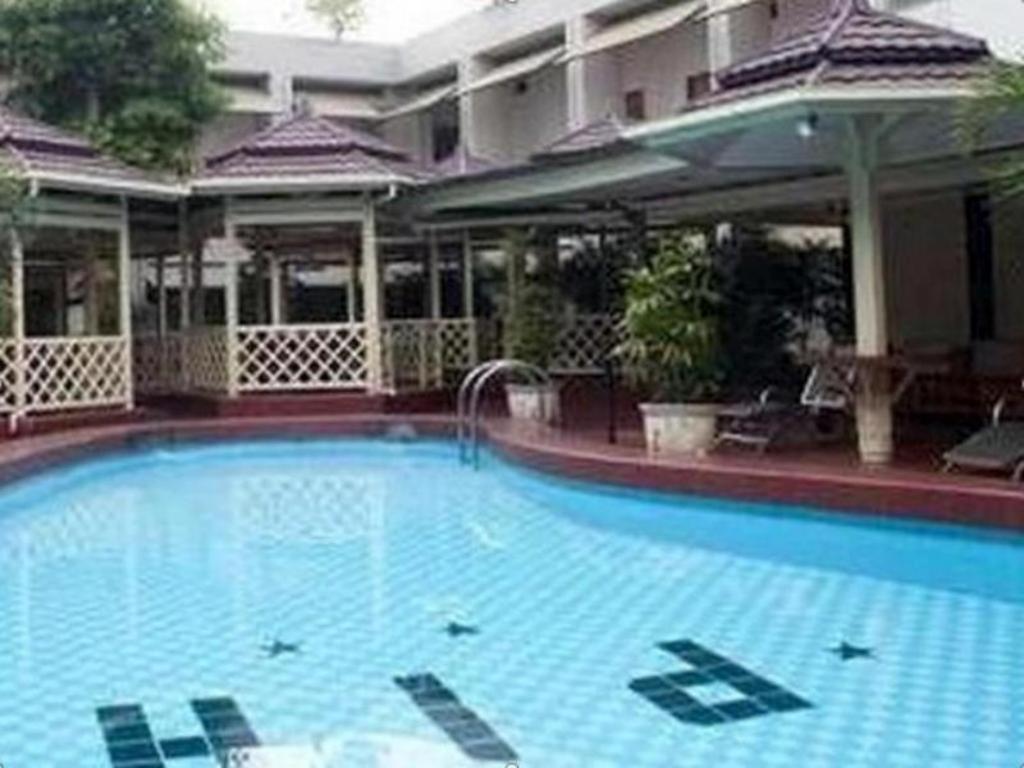מדאן Hotel Pardede International מראה חיצוני תמונה